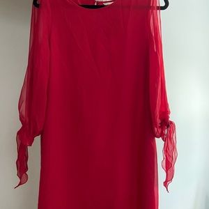 Max studio red peekaboo arm